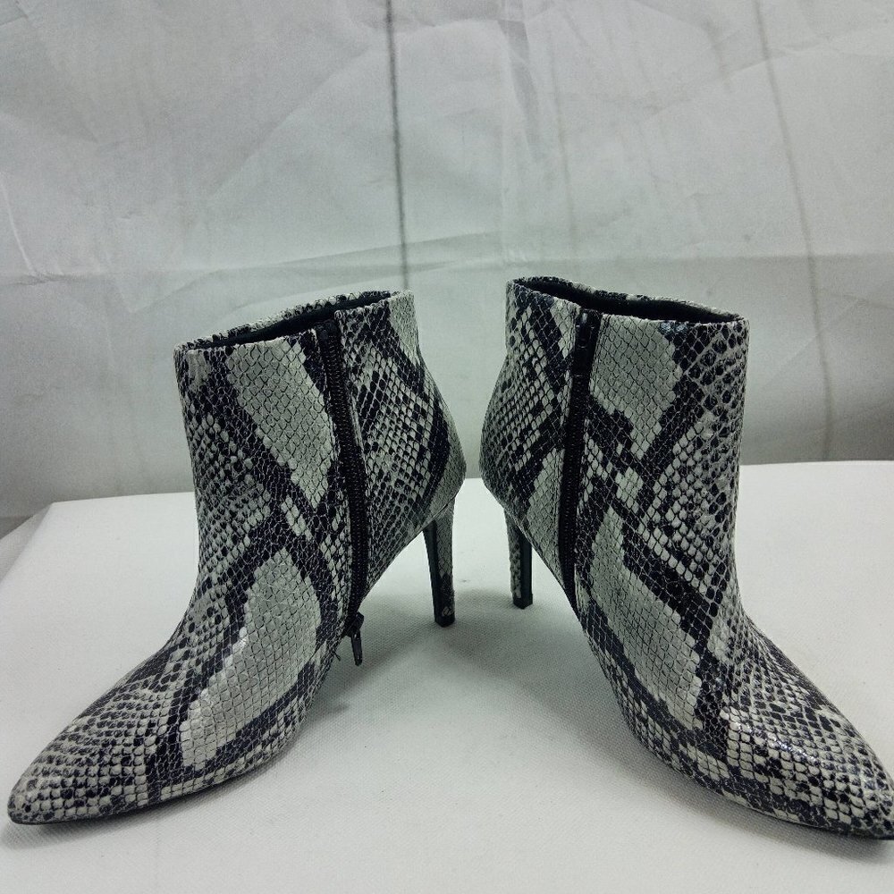 Worthington Ankle Boots Snakeskin Pattern 6.5 - Picture 1 of 11